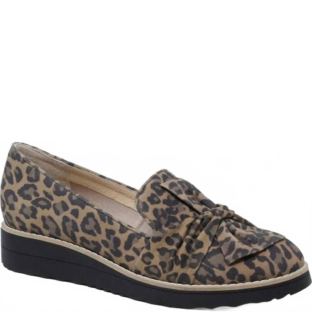 NEW DJANGO & JULIETTE women's oclem foam wedge in camel leopard suede